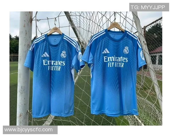 足球装备选购指南：精选球衣推荐助你提升比赛表现与舒适度